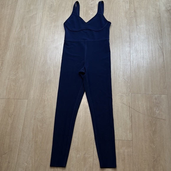 Beach Riot Active Navy Rosalie Jumpsuit, SIZE MEDIUM 1281 - Picture 2 of 8
